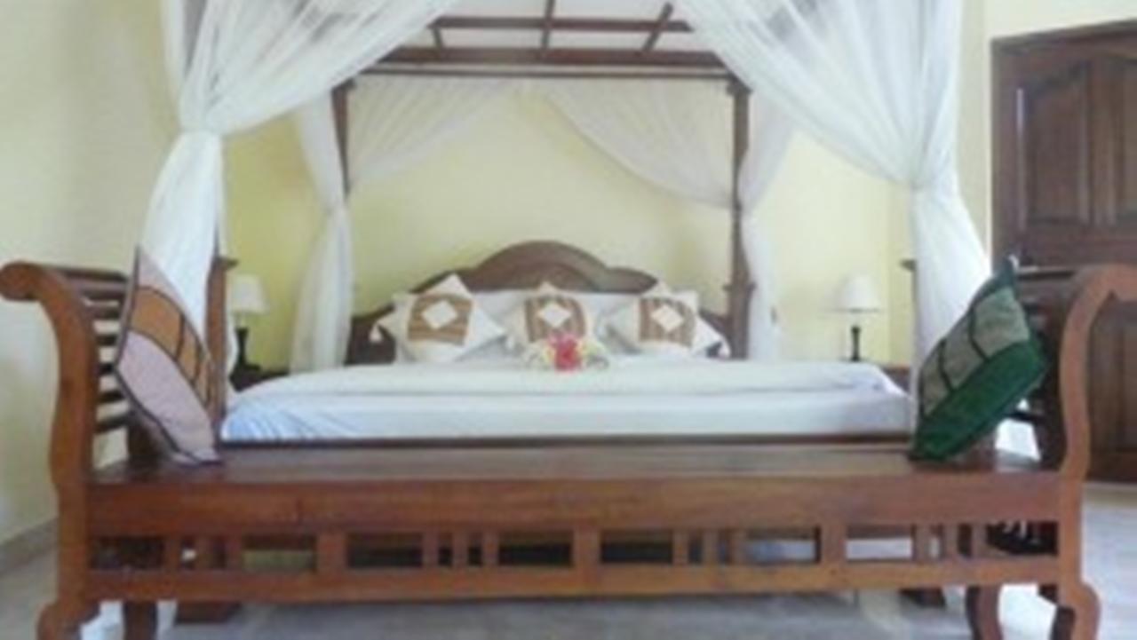 Coral Bay Bungalows Amed Esterno foto