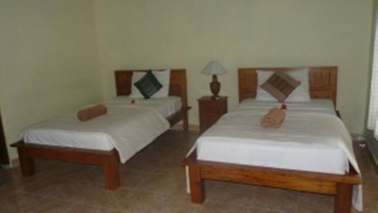 Coral Bay Bungalows Amed Esterno foto